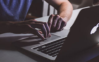 b体育(sports)官方网站-高校篮球比赛引入战术挑战机制加强赛事策略性，篮球比赛大学