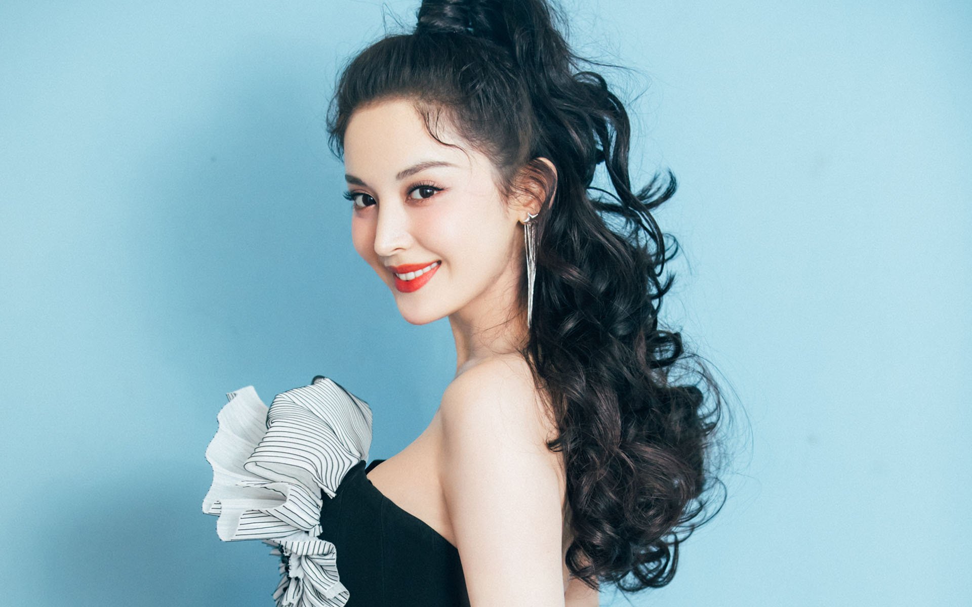 _勇士队投篮火力全开,持续赢得比赛_,勇士篮球视频