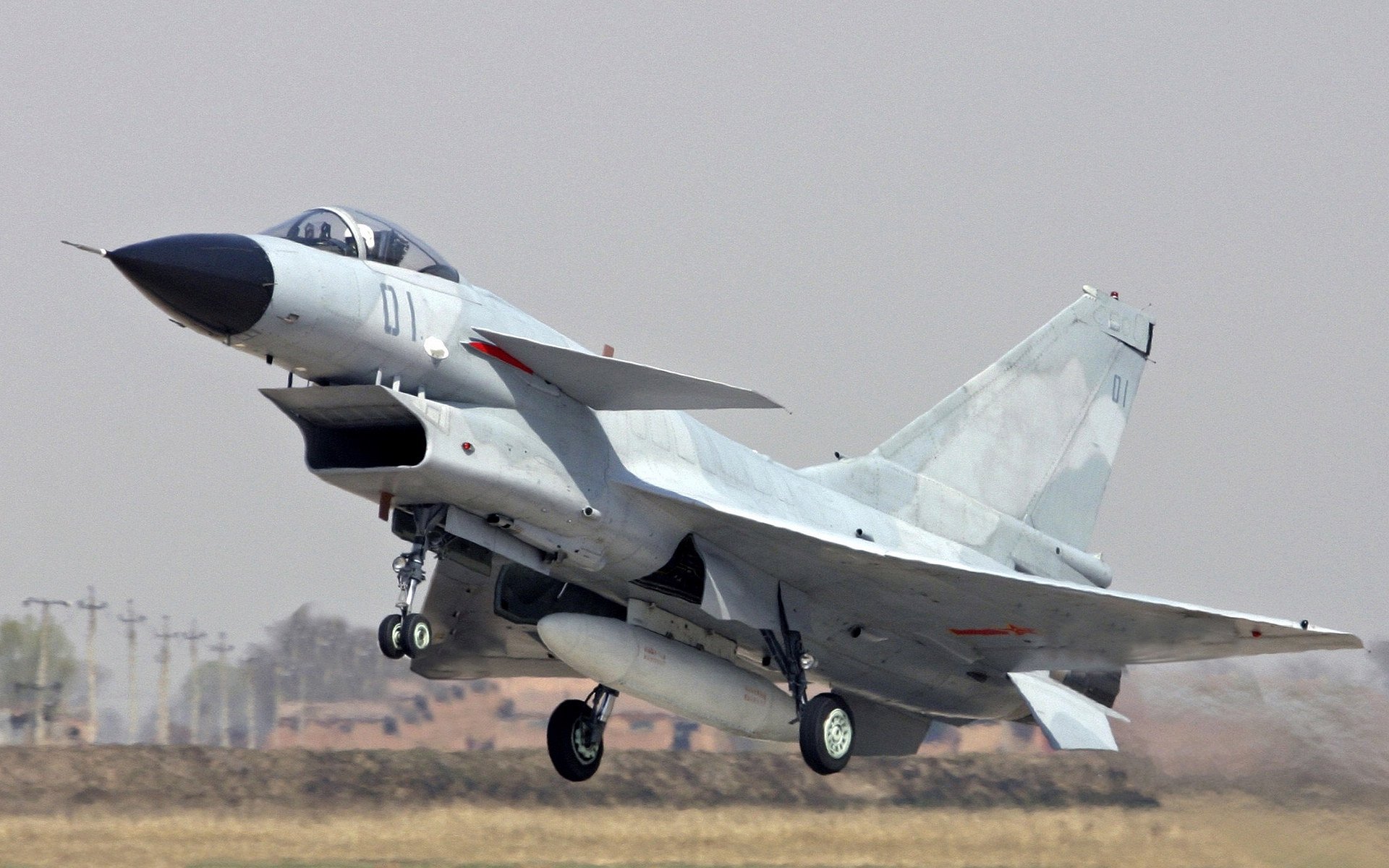 b体育网站注册-“天生的竞速者”——顶尖豪车的极限性能展示，豪华竞速技巧