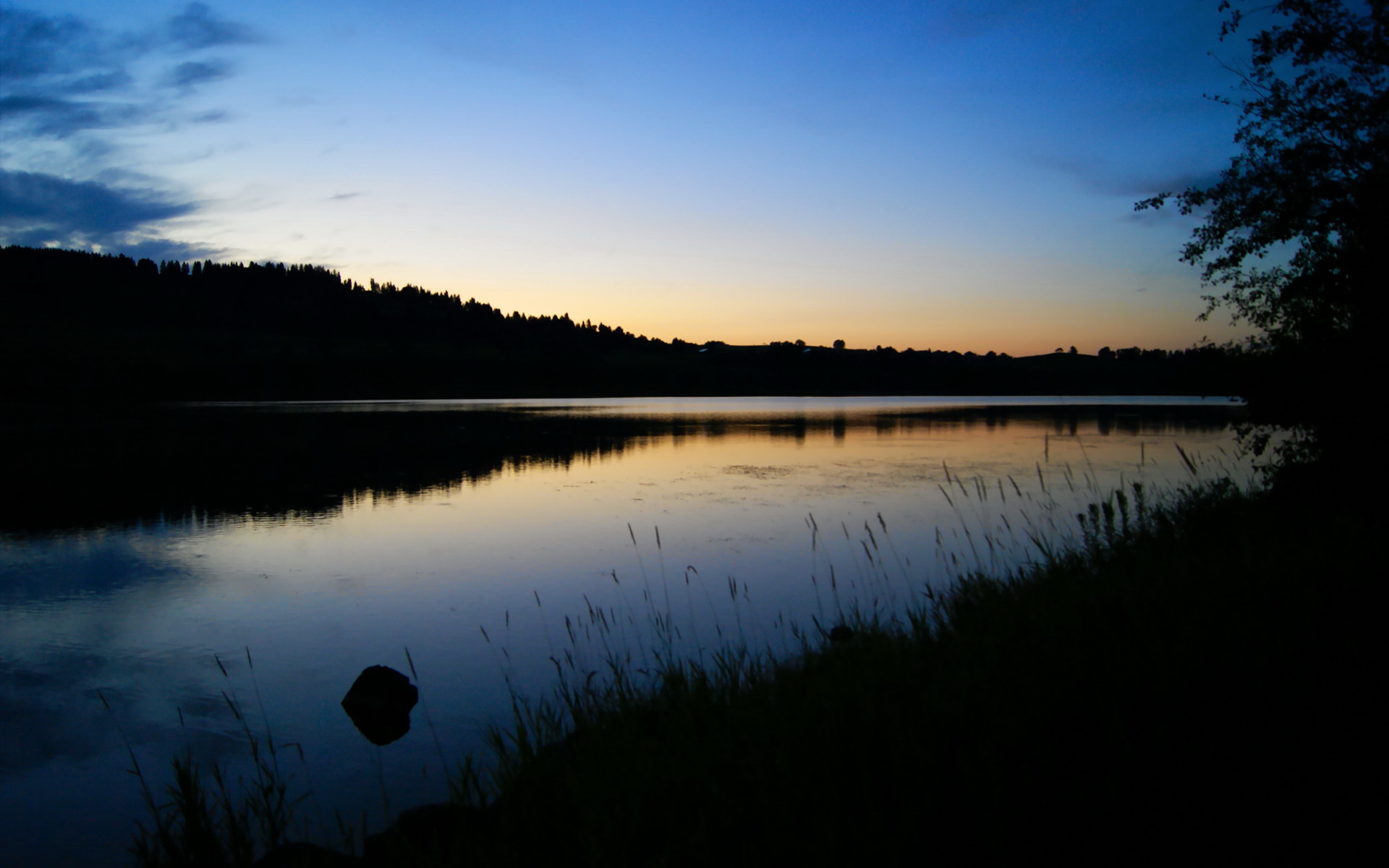 B体育中国官方平台-球员日常：训练、休闲与生活点滴揭秘，球员每天都要训练吗