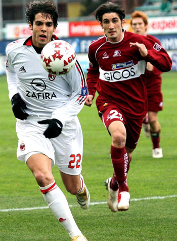 关于B体育官方网站：意甲雷吉纳的防守反击战术解析的信息