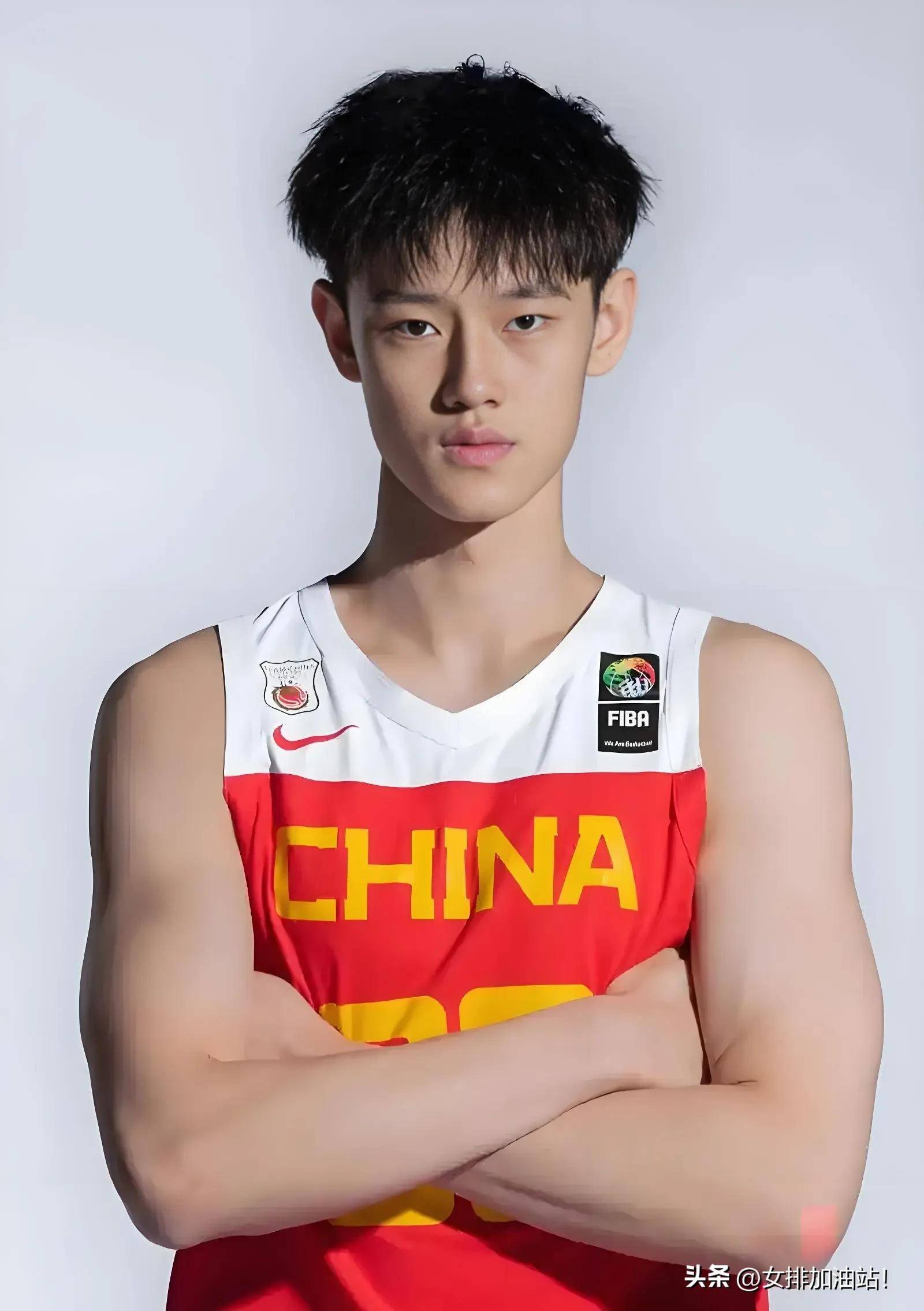 B体育官方网址：中国男篮热身赛观察：新阵容的化学反应与问题的简单介绍