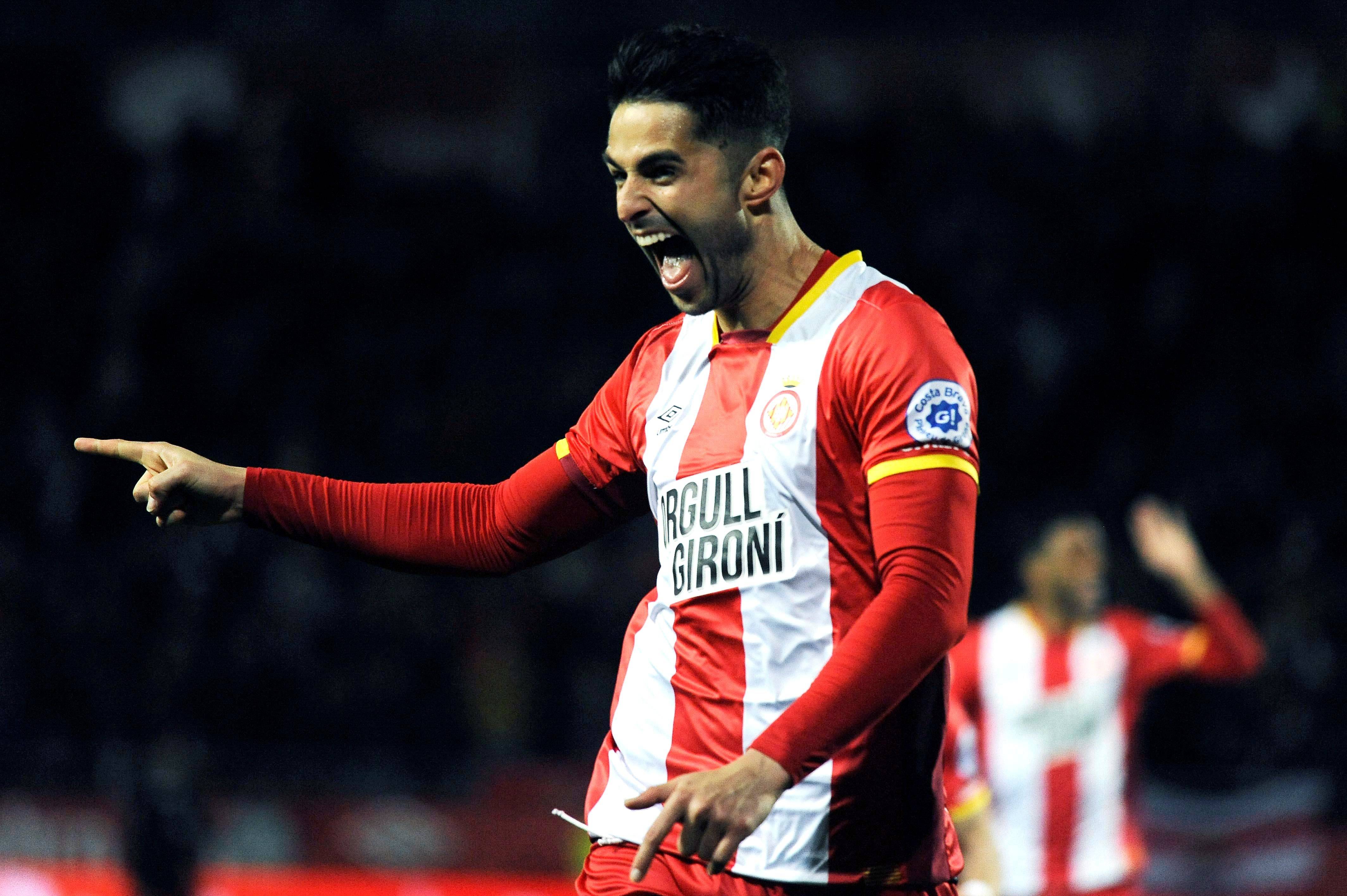 包含B体育官方网站：西甲赫罗纳的进攻战术解析与未来展望的词条