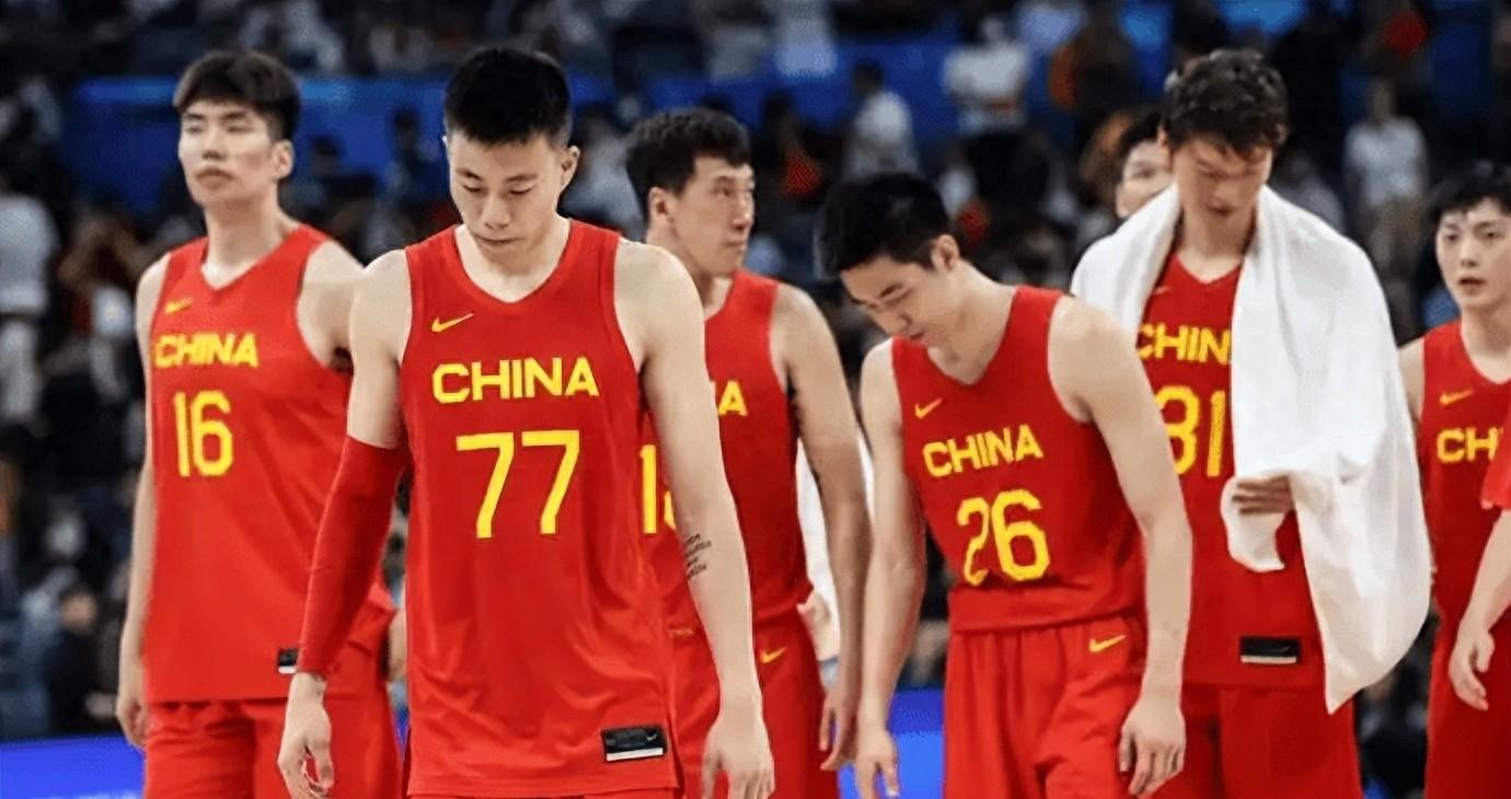 B体育官方网址：中国男篮，归化球员政策是否应该更加开放？的简单介绍