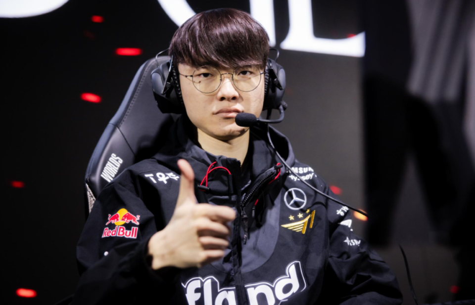 bsport-包含"b体育下载:LPL职业选手的训练日常，艰辛与荣耀"的词条