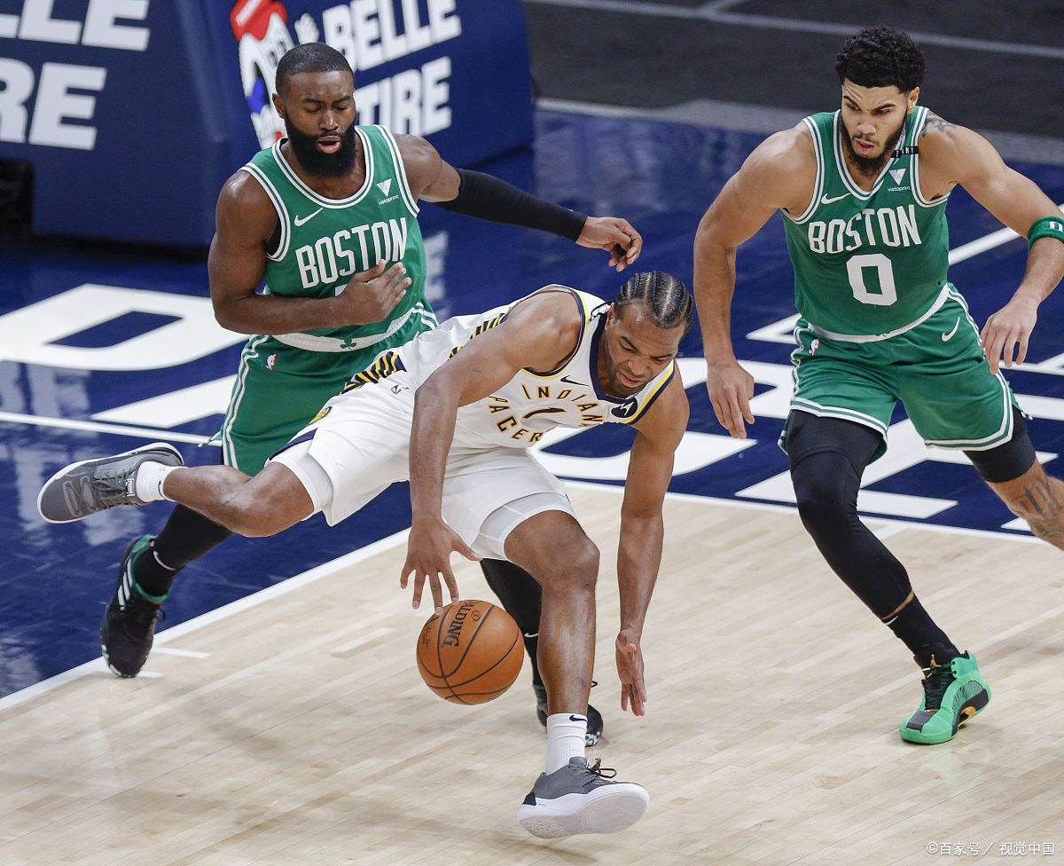 b体育APP-bsports体育：凯尔特人队防守策略：如何限制字母哥的投篮？的简单介绍